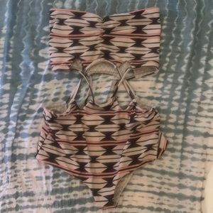 Acacia Mundaka one piece